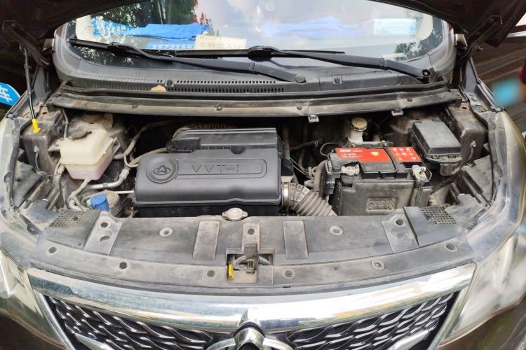 Used CHANGAN KAICHENG Oushang A600 2016 1.5L Manual Luxury 7-Seater Engine Bay