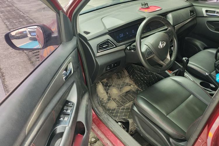 Used CHANGAN KAICHENG Oushang A600 2016 1.5L Manual Luxury 7-Seater Driver Seat
