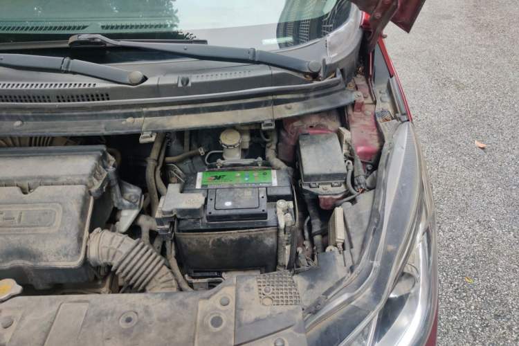 Used CHANGAN KAICHENG Oushang A600 2016 1.5L Manual Luxury 7-Seater Engine Bay Left