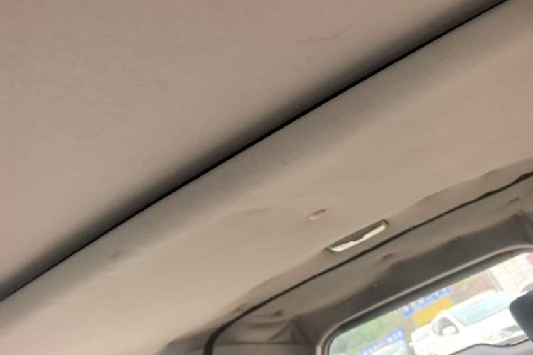 Used CHANGAN KAICHENG Oushang A600 2016 1.5L Manual Luxury 7-Seater Headliner