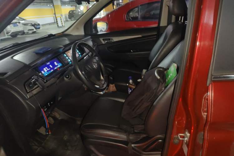 Used CHANGAN KAICHENG Oushang A600 2016 1.5L Manual Luxury 6-Seater Left Front Seat