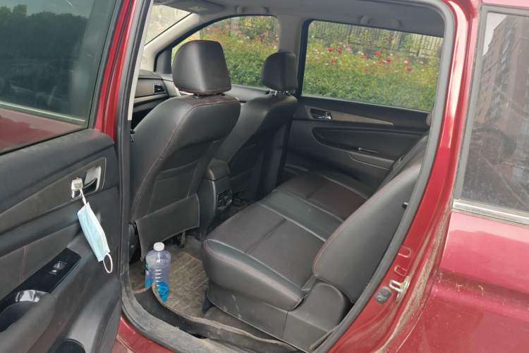 Used CHANGAN KAICHENG Oushang A600 2016 1.5L Manual Luxury 7-Seater Left Rear Seat