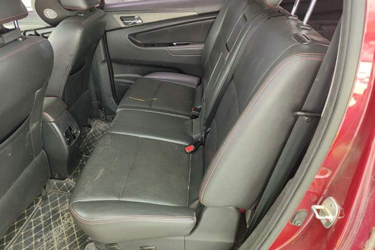 Used CHANGAN KAICHENG Oushang A600 2016 1.5L Manual Luxury 7-Seater Left Rear Seat