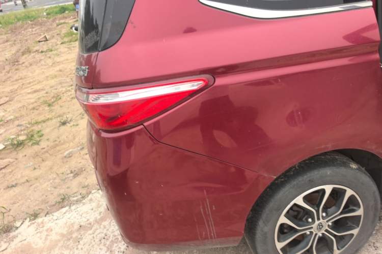 Used CHANGAN KAICHENG Oushang A600 2016 1.5L Manual Luxury 7-Seater Rear Right 45 Deg