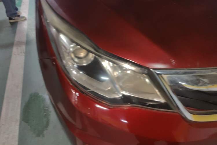 Used CHANGAN KAICHENG Oushang A600 2016 1.5L Manual Luxury 6-Seater Right Front Headlight