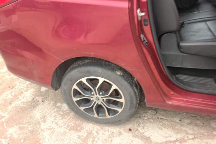 Used CHANGAN KAICHENG Oushang A600 2016 1.5L Manual Luxury 7-Seater Right Rear Wheel Hub
