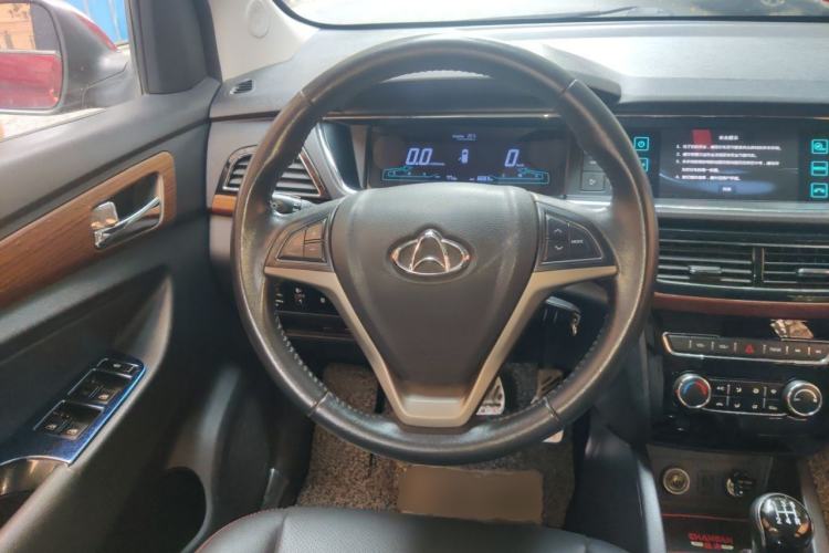 Used CHANGAN KAICHENG Oushang A600 2016 1.5L Manual Luxury 7-Seater Steering Wheel