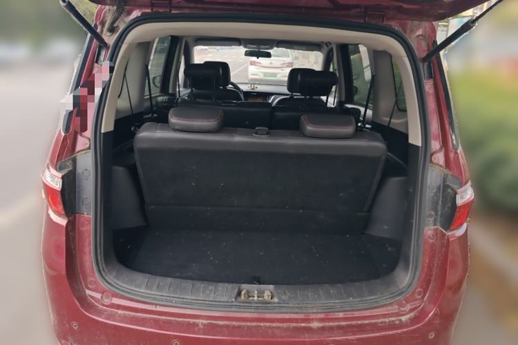 Used CHANGAN KAICHENG Oushang A600 2016 1.5L Manual Luxury 7-Seater Trunk