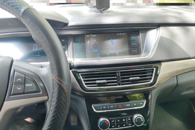 Used CHANGAN KAICHENG Oushang A600 2016 1.5L Manual Luxury 7-Seater Audio And AC Panel