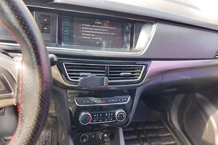 Used CHANGAN KAICHENG Oushang A600 2016 1.5L Manual Elite 7-Seater Audio And AC Panel