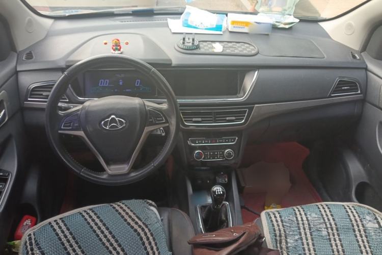 Used CHANGAN KAICHENG Oushang A600 2016 1.5L Manual Luxury 7-Seater Center Console