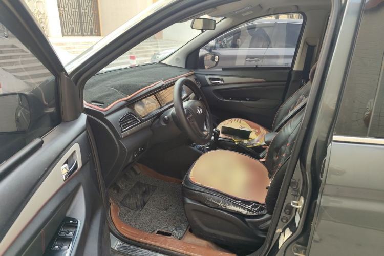 Used CHANGAN KAICHENG Oushang A600 2016 1.5L Manual Luxury 7-Seater Driver Seat