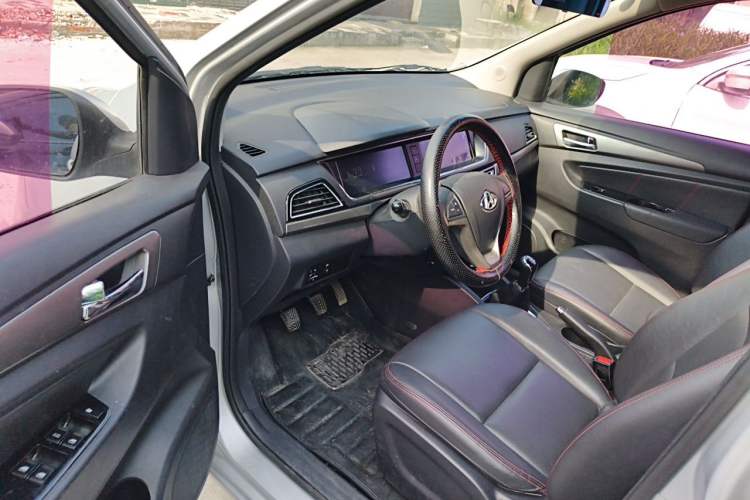 Used CHANGAN KAICHENG Oushang A600 2016 1.5L Manual Elite 7-Seater Driver Seat