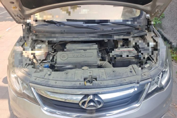 Used CHANGAN KAICHENG Oushang A600 2016 1.5L Manual Luxury 6-Seater Engine Bay