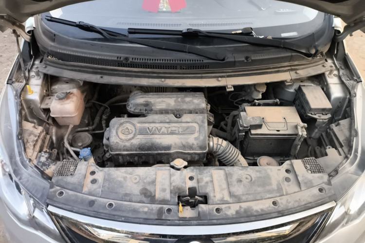 Used CHANGAN KAICHENG Oushang A600 2016 1.5L Manual Luxury 7-Seater Engine Bay