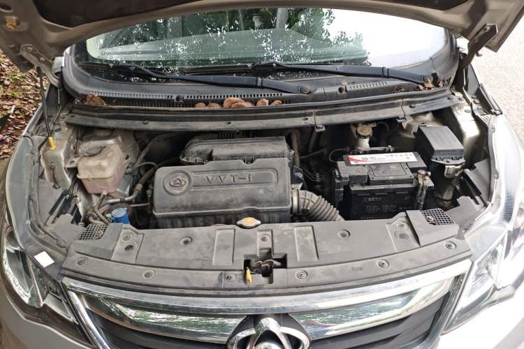 Used CHANGAN KAICHENG Oushang A600 2016 1.5L Manual Luxury 7-Seater Engine Bay
