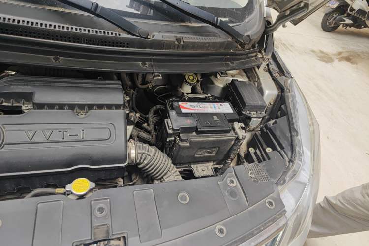 Used CHANGAN KAICHENG Oushang A600 2016 1.5L Manual Elite 7-Seater Engine Bay Left