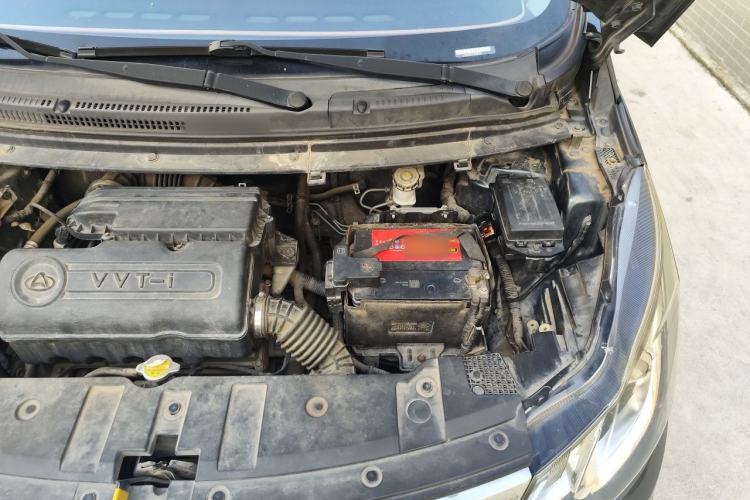 Used CHANGAN KAICHENG Oushang A600 2016 1.5L Manual Luxury 7-Seater Engine Bay Left