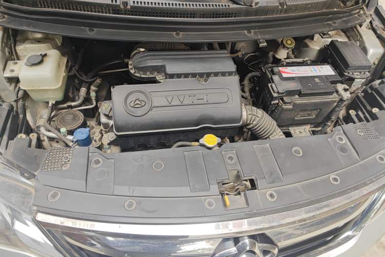 Used CHANGAN KAICHENG Oushang A600 2016 1.5L Manual Elite 7-Seater Engine Bay