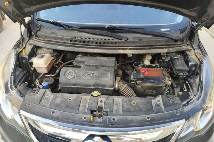 Used CHANGAN KAICHENG Oushang A600 2016 1.5L Manual Luxury 7-Seater Engine Bay