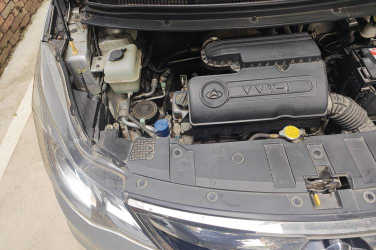 Used CHANGAN KAICHENG Oushang A600 2016 1.5L Manual Elite 7-Seater Engine Bay Right