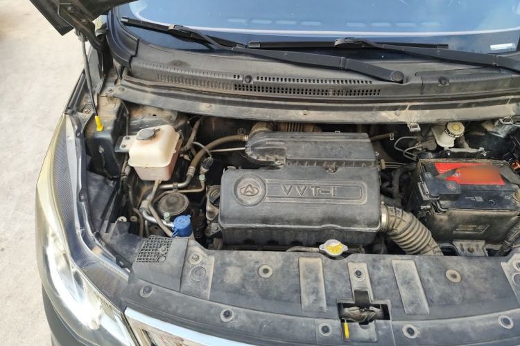 Used CHANGAN KAICHENG Oushang A600 2016 1.5L Manual Luxury 7-Seater Engine Bay Right