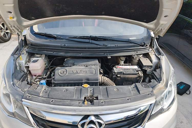 Used CHANGAN KAICHENG Oushang A600 2016 1.5L Manual Elite 7-Seater Engine Bay