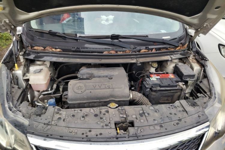 Used CHANGAN KAICHENG Oushang A600 2016 1.5L Manual Luxury 7-Seater Engine Bay