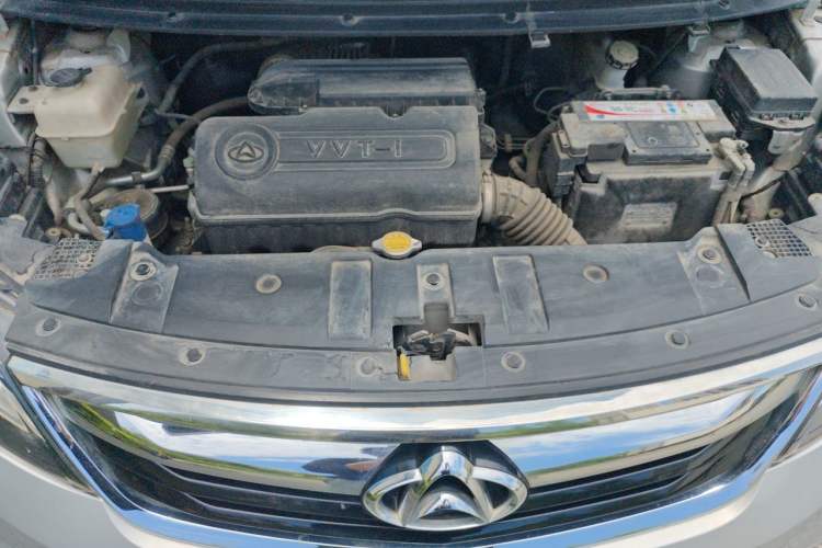 Used CHANGAN KAICHENG Oushang A600 2016 1.5L Manual Luxury 7-Seater Engine Bay