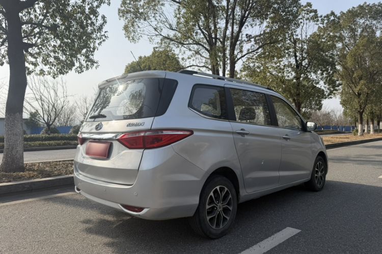 Used CHANGAN KAICHENG Oushang A600 2016 1.5L Manual Luxury 7-Seater Exterior 9