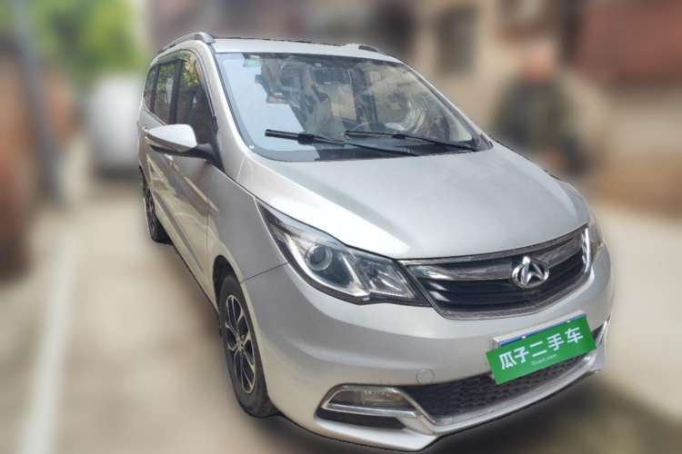 Used CHANGAN KAICHENG Oushang A600 2016 1.5L Manual Elite 7-Seater Front Right 45 Deg