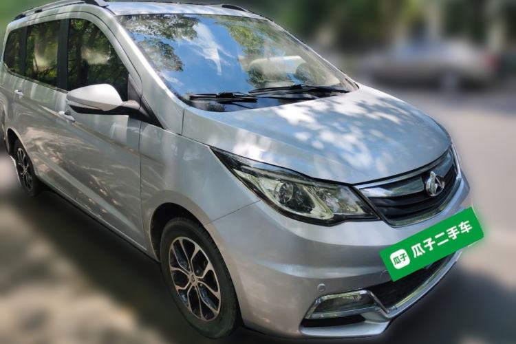 Used CHANGAN KAICHENG Oushang A600 2016 1.5L Manual Luxury 7-Seater Front Right 45 Deg