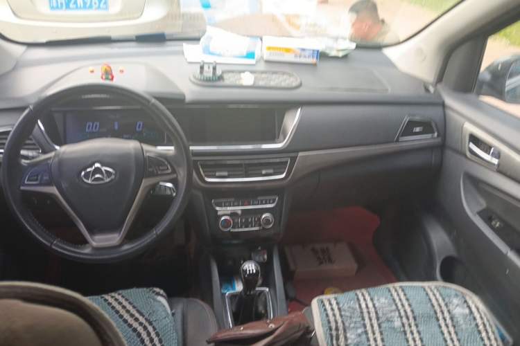 Used CHANGAN KAICHENG Oushang A600 2016 1.5L Manual Luxury 7-Seater Headliner