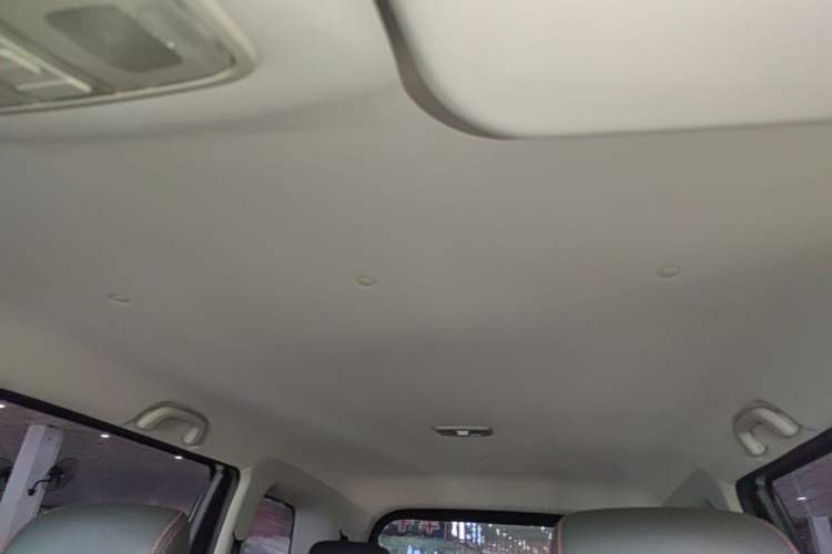 Used CHANGAN KAICHENG Oushang A600 2016 1.5L Manual Elite 7-Seater Headliner