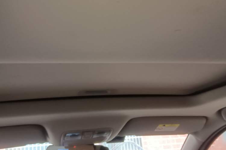 Used CHANGAN KAICHENG Oushang A600 2016 1.5L Manual Luxury 7-Seater Headliner