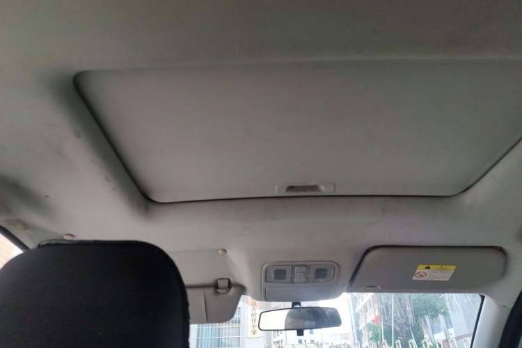 Used CHANGAN KAICHENG Oushang A600 2016 1.5L Manual Luxury 7-Seater Headliner