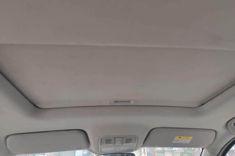 Used CHANGAN KAICHENG Oushang A600 2016 1.5L Manual Luxury 7-Seater Headliner