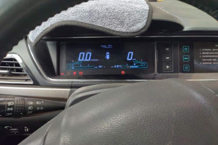 Used CHANGAN KAICHENG Oushang A600 2016 1.5L Manual Luxury 7-Seater Instrument Cluster