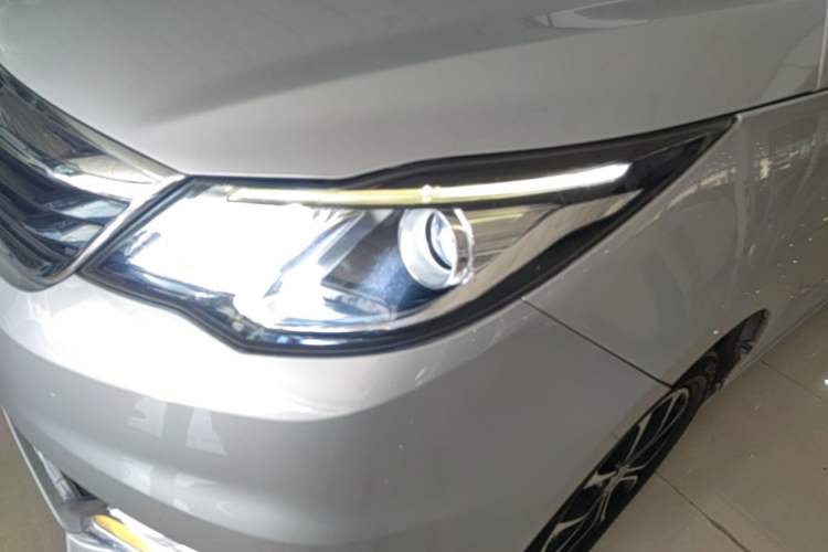Used CHANGAN KAICHENG Oushang A600 2016 1.5L Manual Elite 7-Seater Left Front Headlight