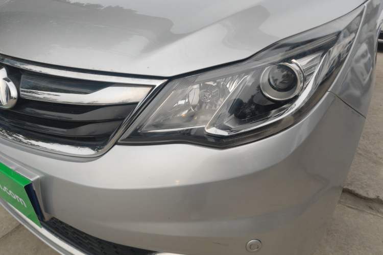 Used CHANGAN KAICHENG Oushang A600 2016 1.5L Manual Luxury 7-Seater Left Front Headlight