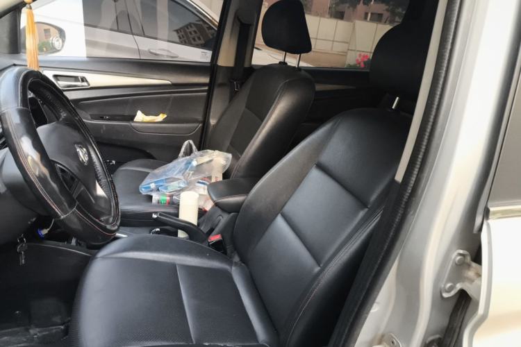 Used CHANGAN KAICHENG Oushang A600 2016 1.5L Manual Luxury 7-Seater Left Front Seat