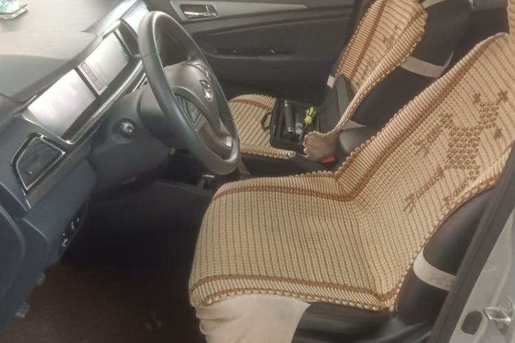 Used CHANGAN KAICHENG Oushang A600 2016 1.5L Manual Luxury 7-Seater Left Front Seat