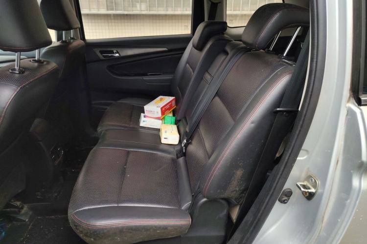 Used CHANGAN KAICHENG Oushang A600 2016 1.5L Manual Luxury 7-Seater Left Rear Seat