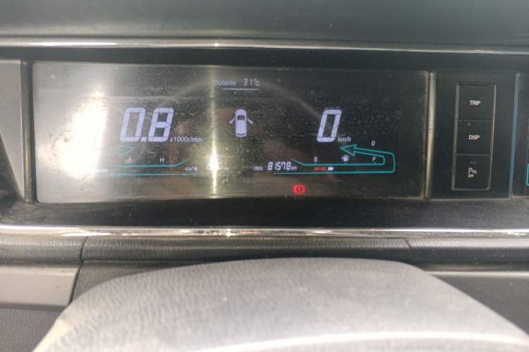 Used CHANGAN KAICHENG Oushang A600 2016 1.5L Manual Luxury 7-Seater Odometer Close Up