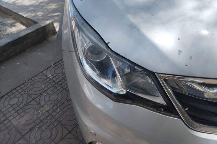 Used CHANGAN KAICHENG Oushang A600 2016 1.5L Manual Luxury 7-Seater Right Front Headlight