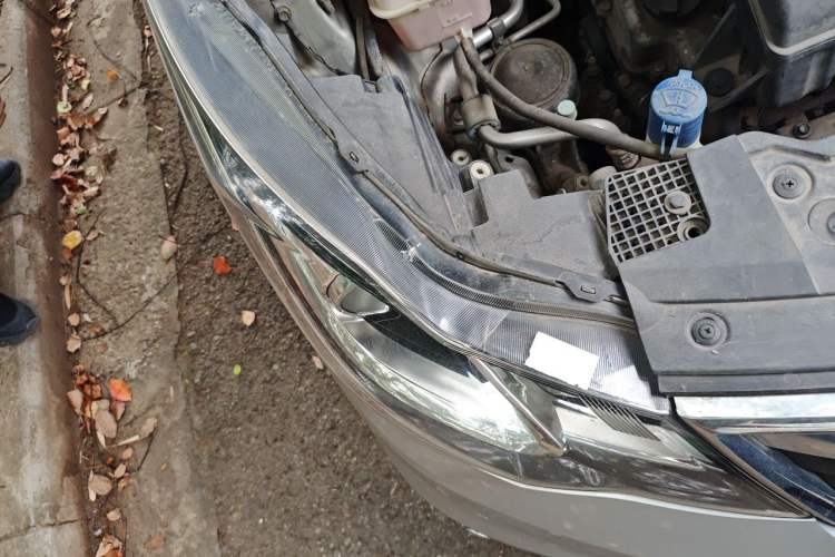 Used CHANGAN KAICHENG Oushang A600 2016 1.5L Manual Luxury 7-Seater Right Front Headlight