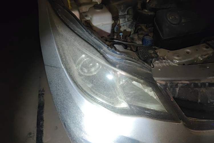 Used CHANGAN KAICHENG Oushang A600 2016 1.5L Manual Luxury 7-Seater Right Front Headlight