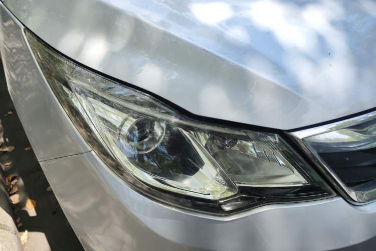 Used CHANGAN KAICHENG Oushang A600 2016 1.5L Manual Luxury 7-Seater Right Front Headlight