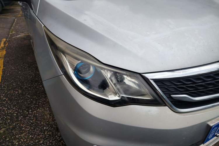 Used CHANGAN KAICHENG Oushang A600 2016 1.5L Manual Luxury 7-Seater Right Front Headlight