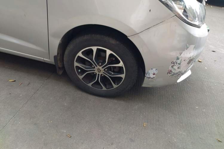 Used CHANGAN KAICHENG Oushang A600 2016 1.5L Manual Luxury 7-Seater Right Front Wheel Hub